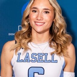 Caroline Merolle, TeamLVC alum